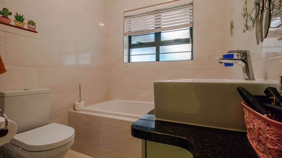 4 Bedroom Property for Sale in Pinelands Western Cape